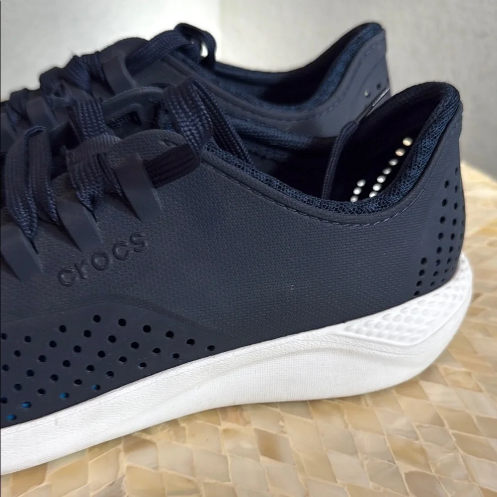 CROCS Dark Blue Athletic Shoes size 11